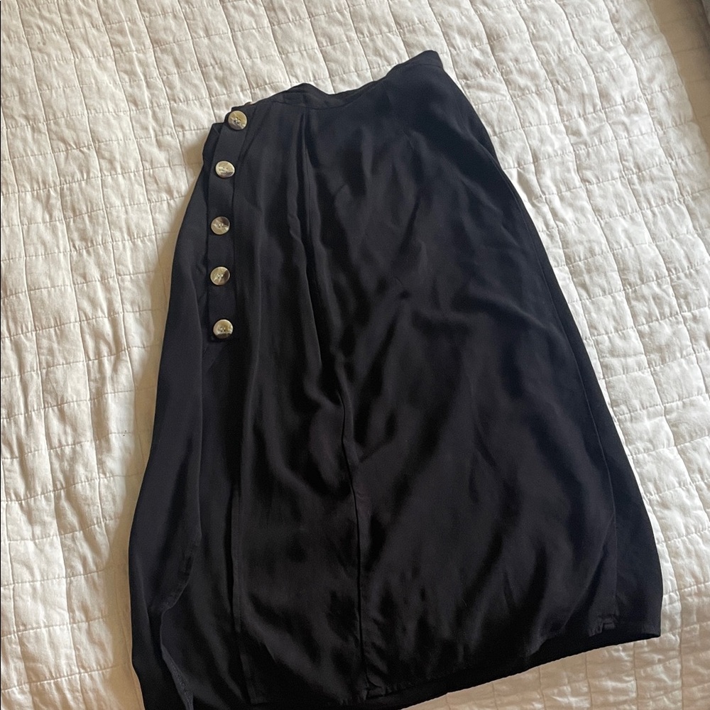 Elegant Black Button-Detail Skirt